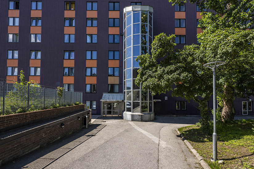 Huge 220713 2048Px 2232 Röntgenvägen 5 550Px